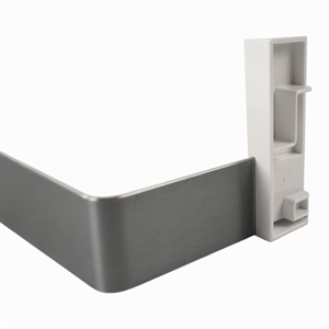 Metalramme med plastbeslag til nederste flaskehylde i Miele køleskab.